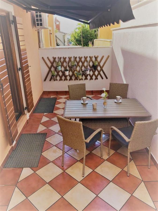 Apartments Papilon Vrsar Εξωτερικό φωτογραφία